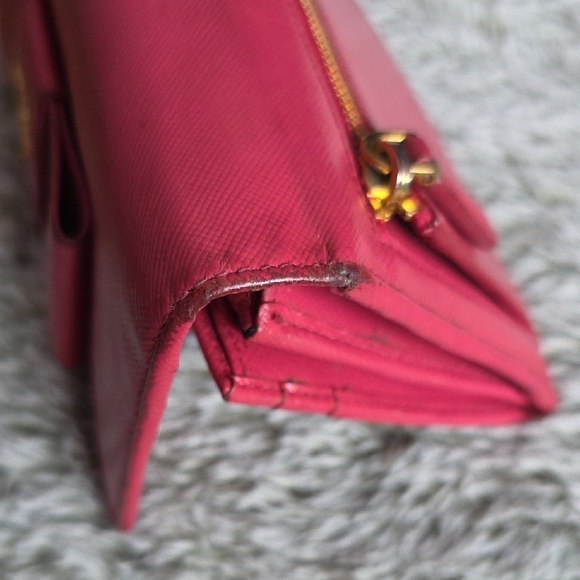 Prada Bifold LingWallet - Picture 9 of 16